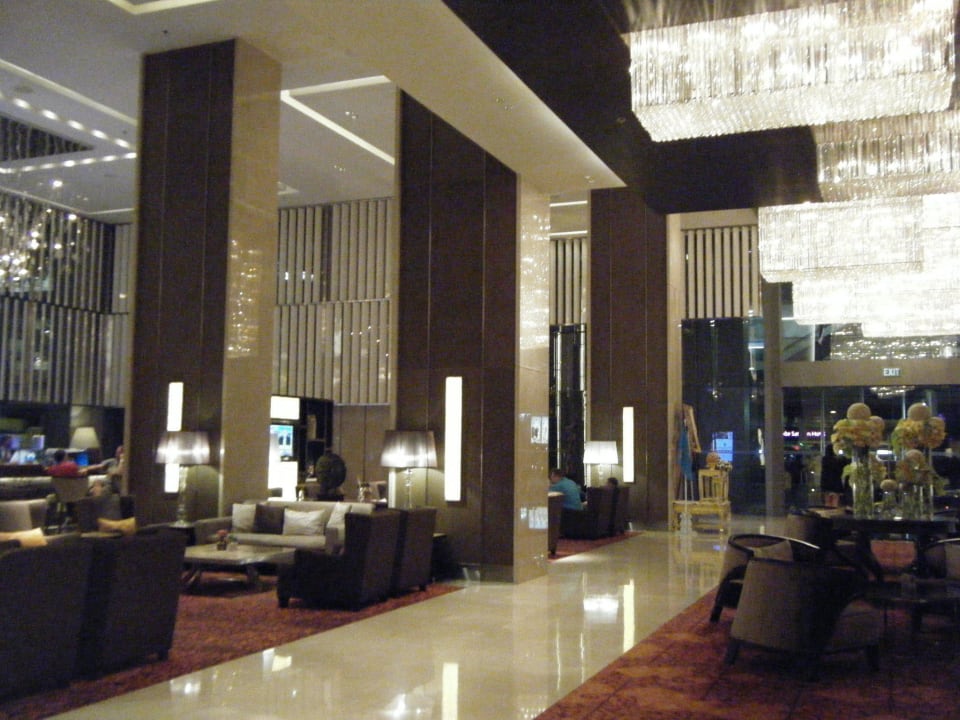 Edel Eastin Grand Hotel Sathorn