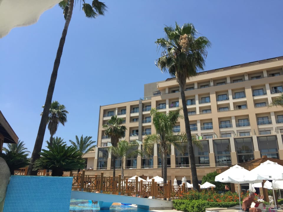 Blick vom Pool Fame Residence Lara & Spa