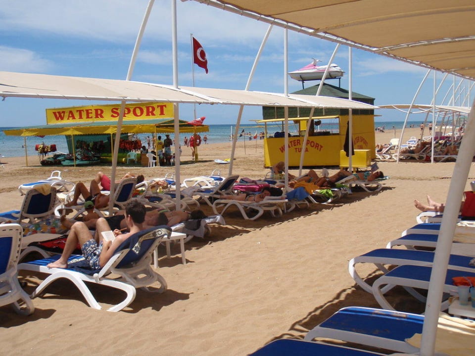 Strandliegen Alba Queen Hotel
