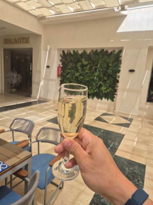 Gastro Bellagio Beach Resort & Spa