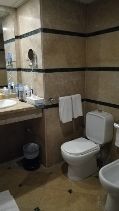 Zimmer Moreno Horizon Spa & Resort