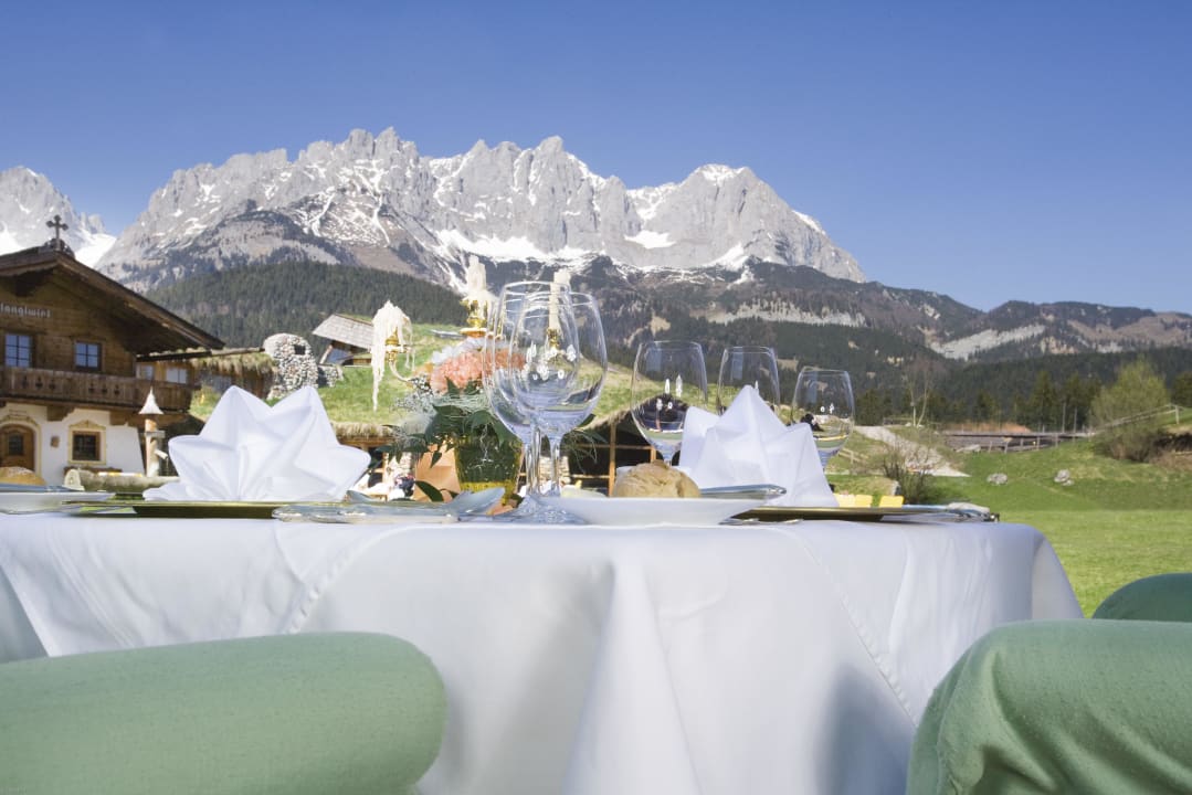 Ausblick von der Kaiserwiese Biohotel Stanglwirt