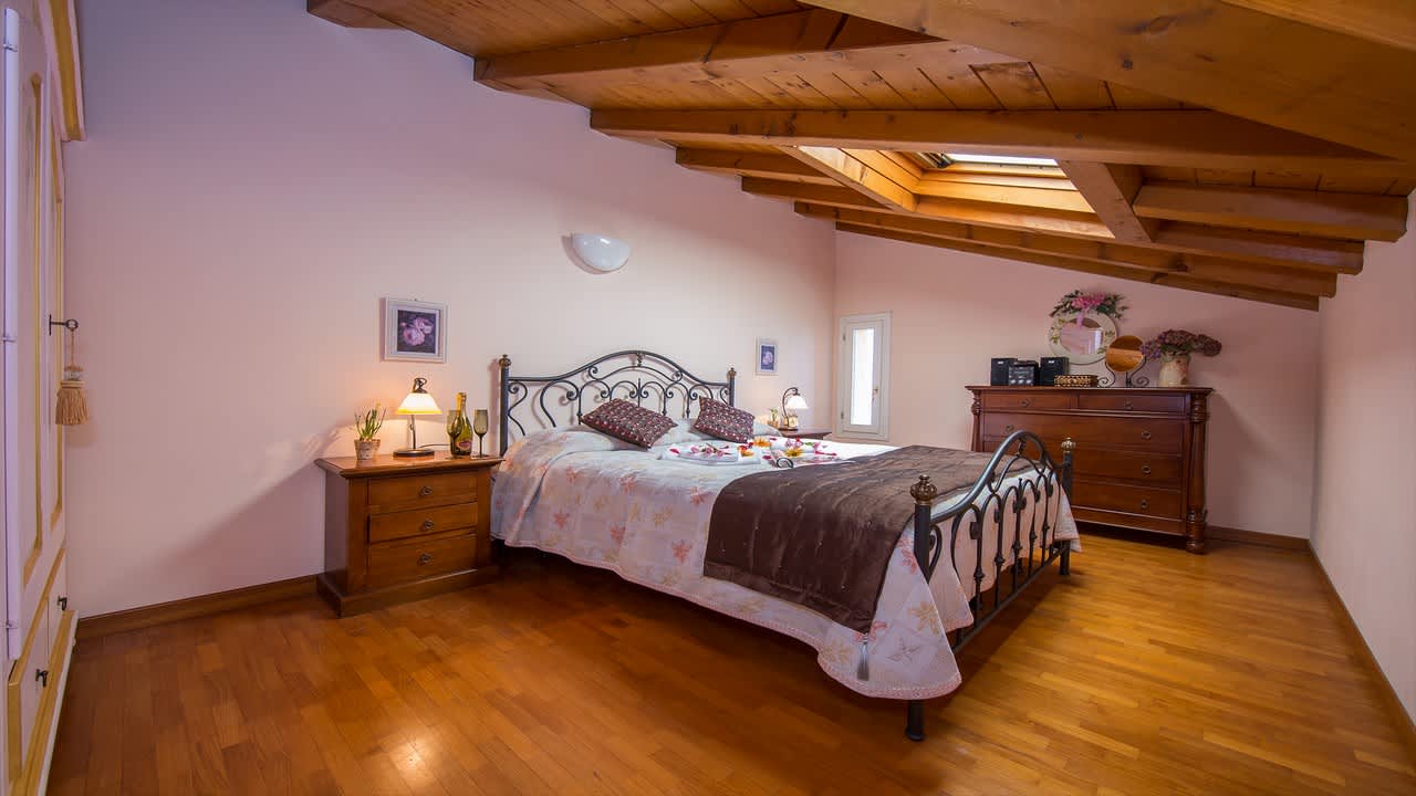 Zimmer Della Romantica