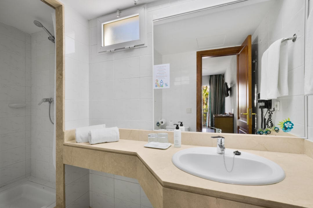 Zimmer Flipflop Cala Romantica