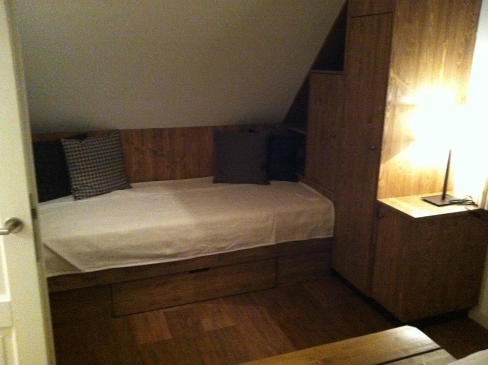 2. Schlafzimmer (1xEZ, 1x DZ) Torfhaus Harzresort