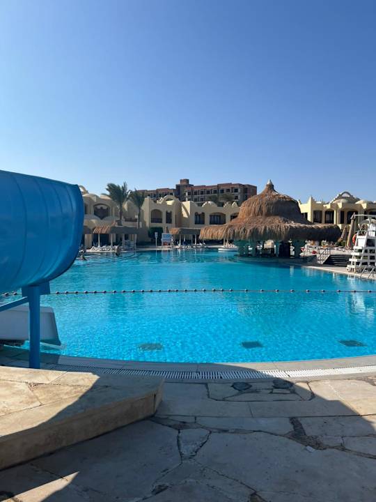 Pool Sunny Days El Palacio Resort & Spa