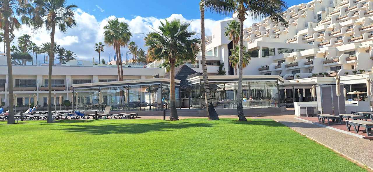 Außenansicht Hotel Riu Palace Calypso