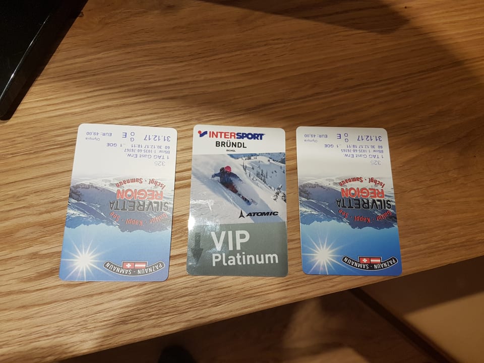 Zimmerkarten und Skikarte Hotel Olympia