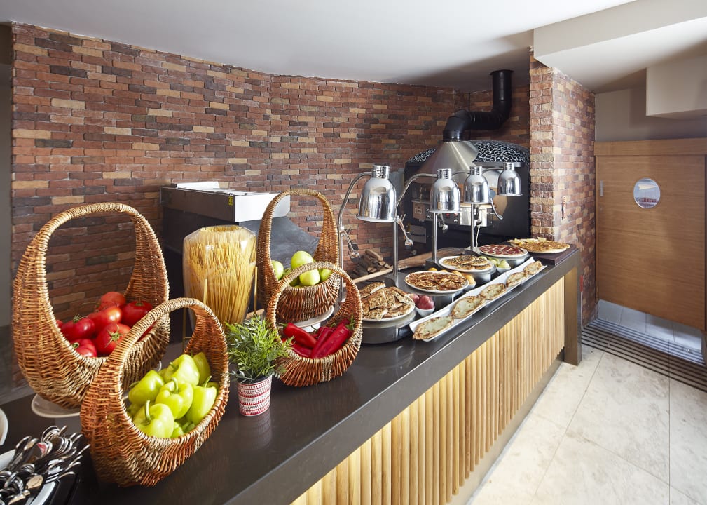 Gastro Lalila Blue Suites