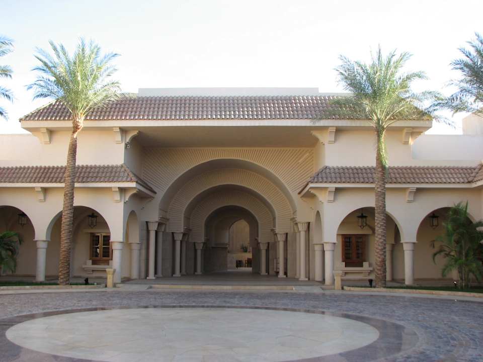 Wejście Hotel Continental Garden Reef Resort