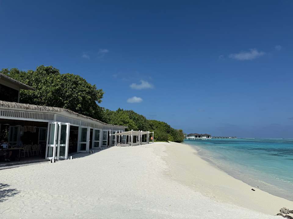 Strand Le Meridien Maldives Resort & Spa