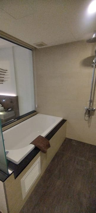 Zimmer Blackwoods Hotel Pattaya