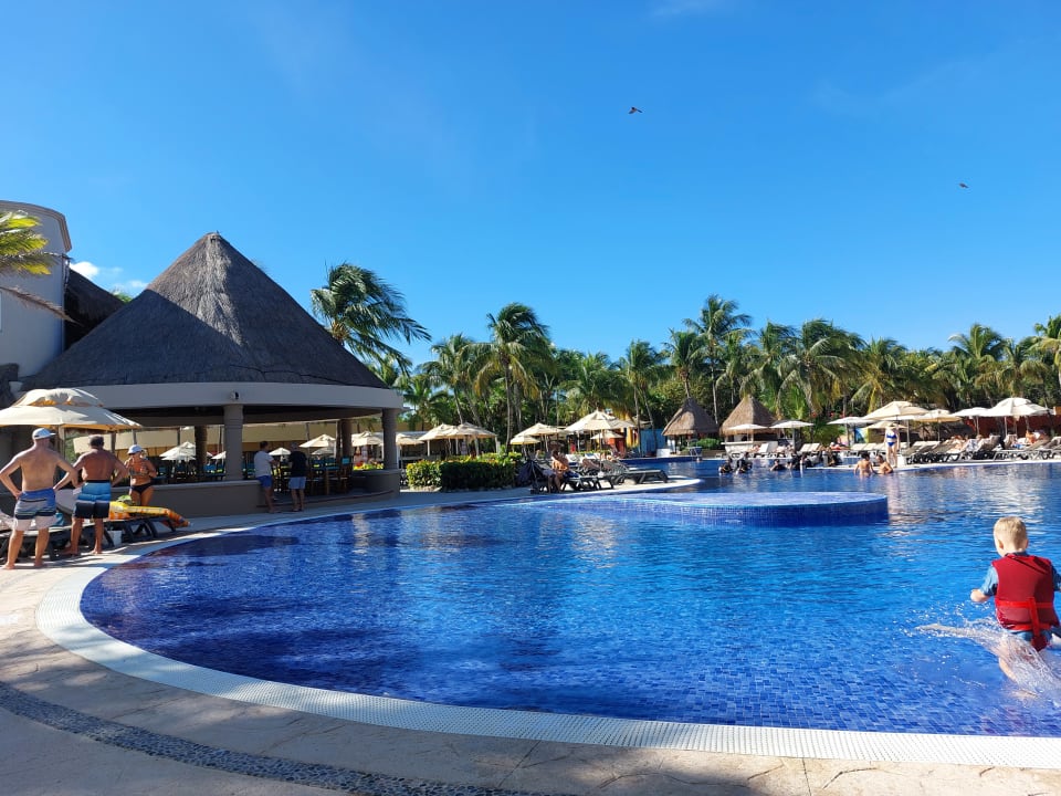 Pool Catalonia Playa Maroma