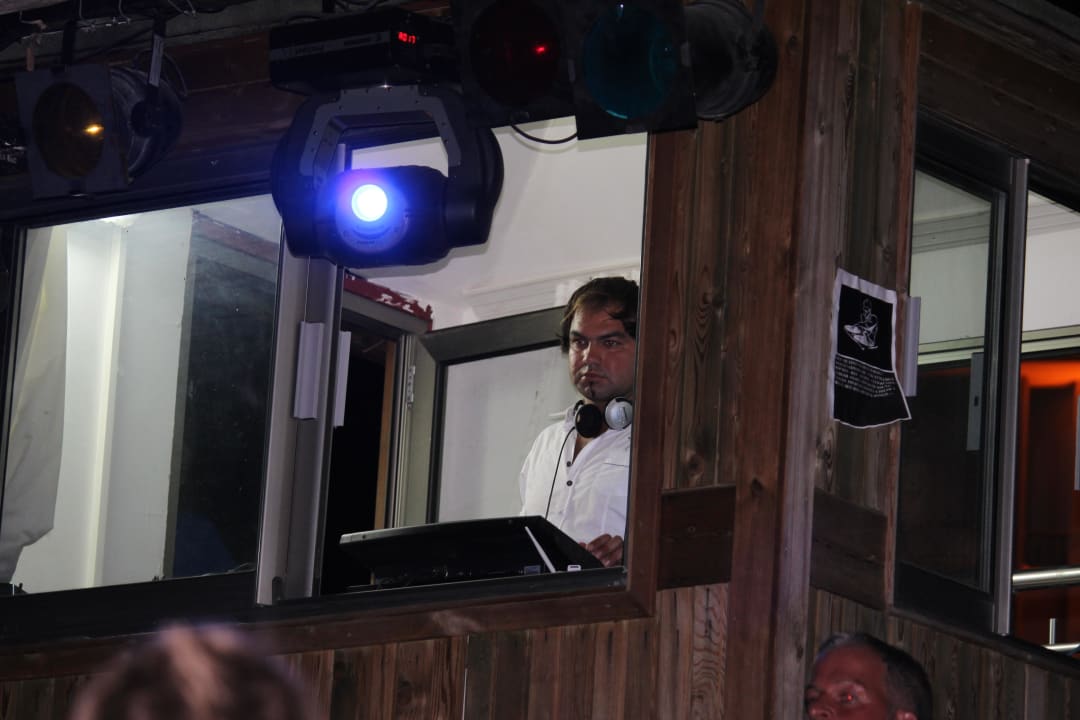 DJ Fernando  Calimera Hane Garden