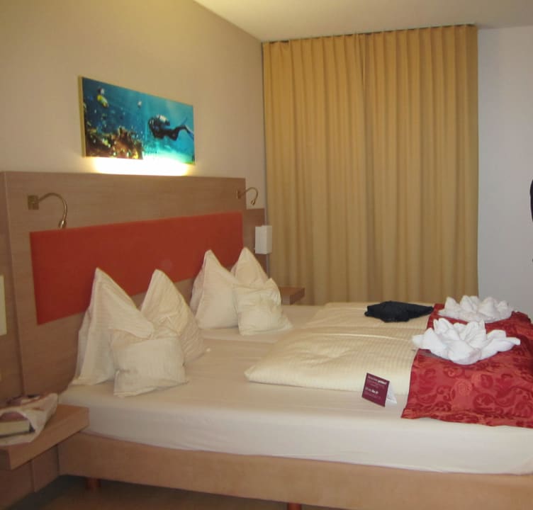 Schöne Betten in unserem großen Zimmer AKZENT Hotel Aufkirchen