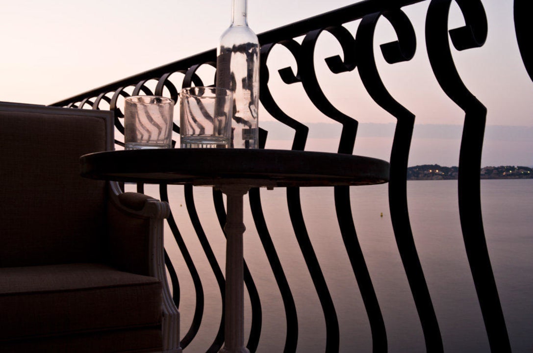 Blick vom Zimmerbalkon Delos Hotel Ile de Bendor