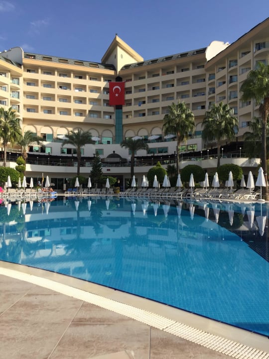 Blick auf das Hotel  Saphir Resort & Spa