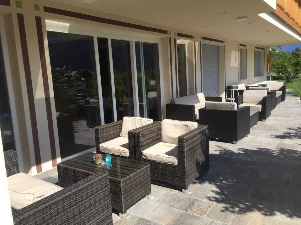 Loungebereich am Pool Hotel Mehrhauser