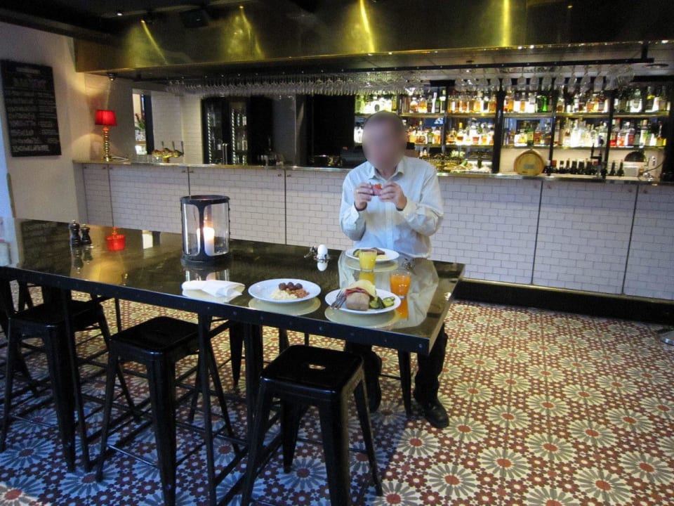 Breakfast in the bar Hotel Scandic Grand Central