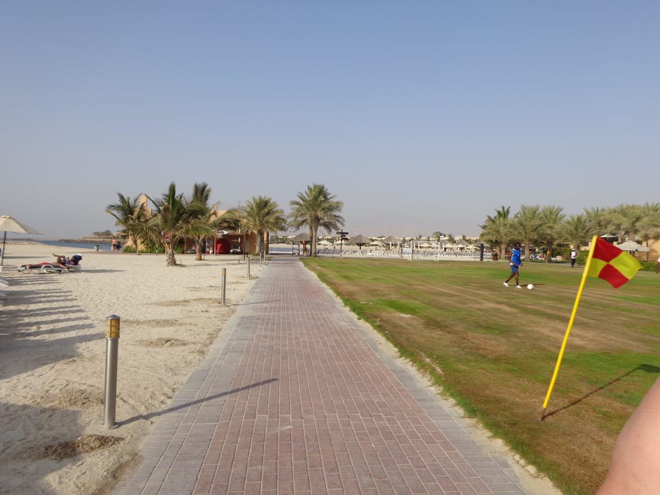 Weg zur Wasseranimation Rixos Al Mairid Ras Al Khaimah