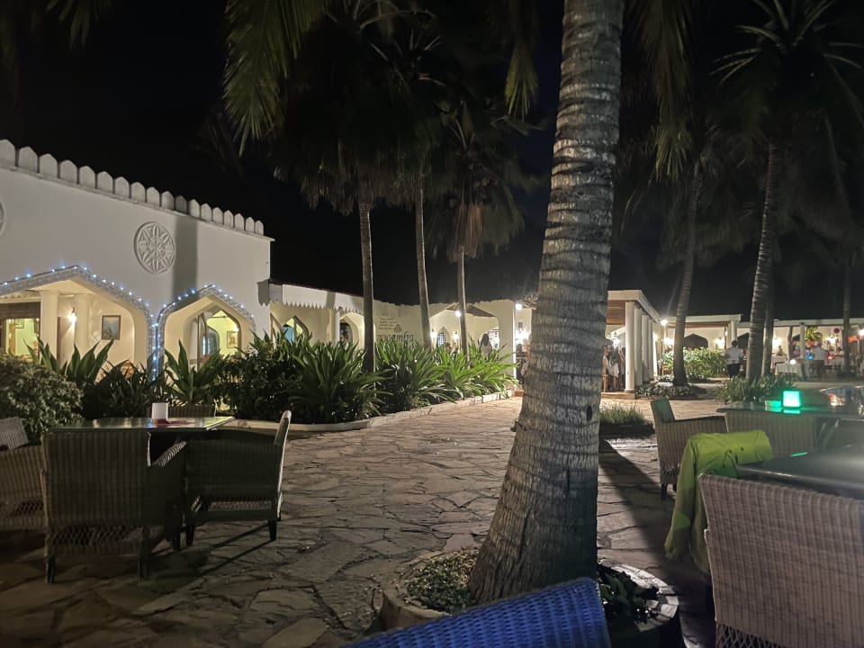 Garten Sultan Sands Island Resort & Spa