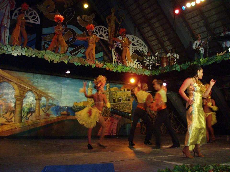 Show am Abend Melia Las Antillas - Adults only