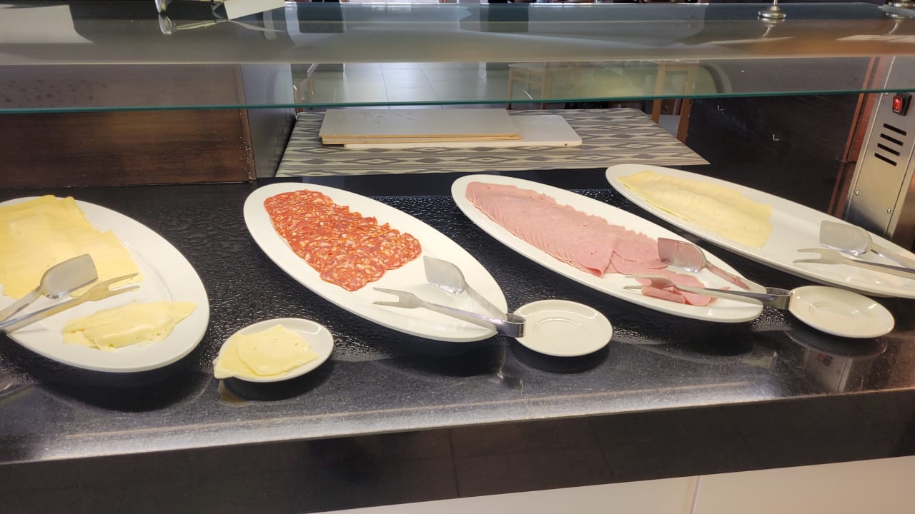 Gastro Gavimar Ariel Chico Club & Resort