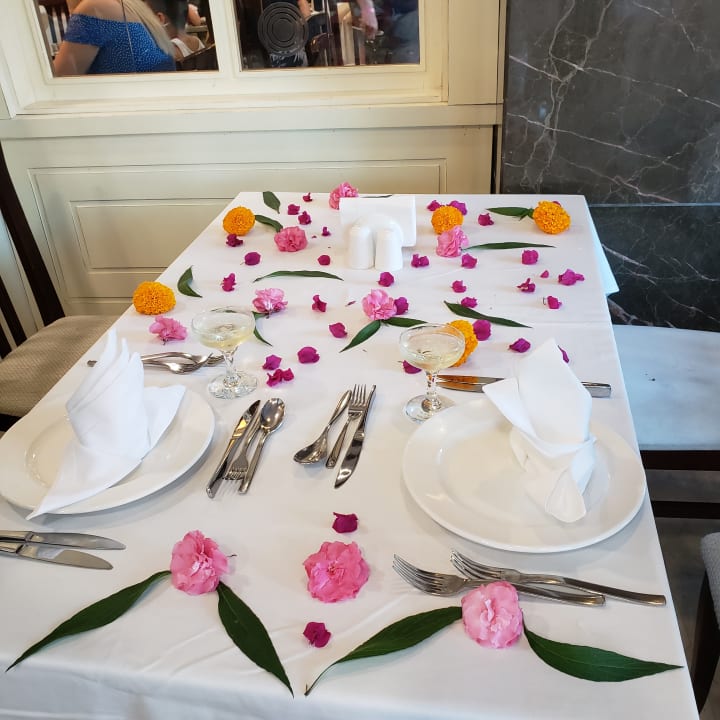 Gastro Alba Queen Hotel