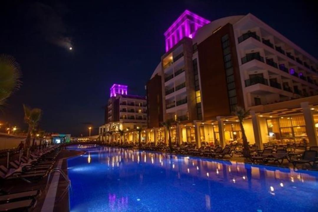 Hotel s avonds Linda Sunny Beach Hotel & Spa