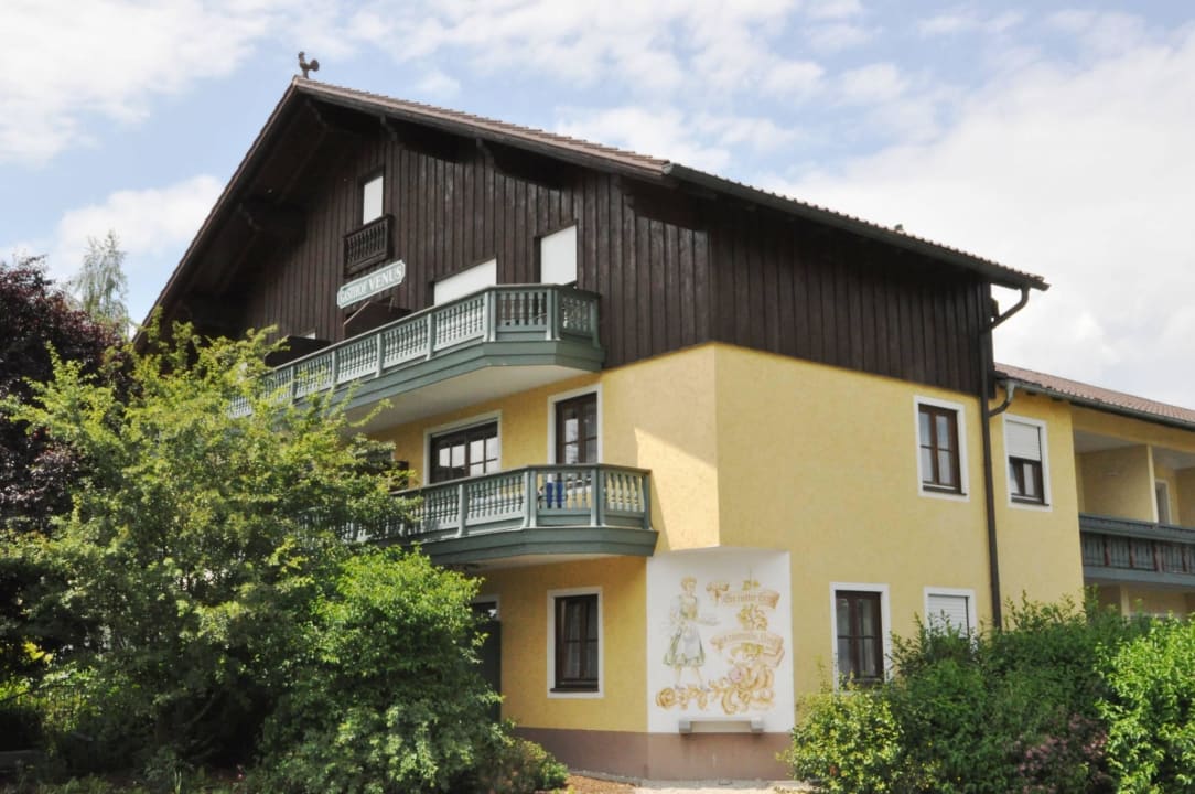 Unser schönes Haus, ruhig gelegen in Schwaim! Gasthof Venus-Hof