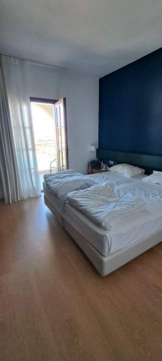 Zimmer Akrathos Beach Hotel