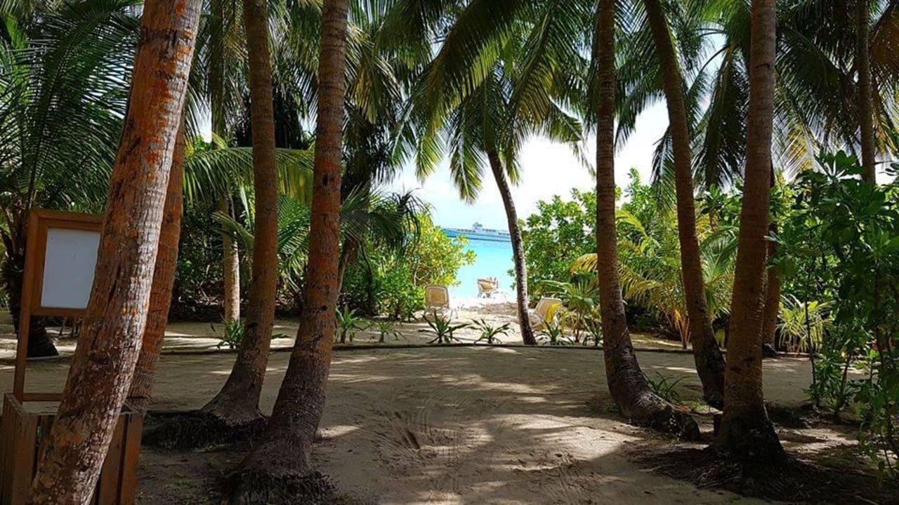 Strand Kuramathi Maldives