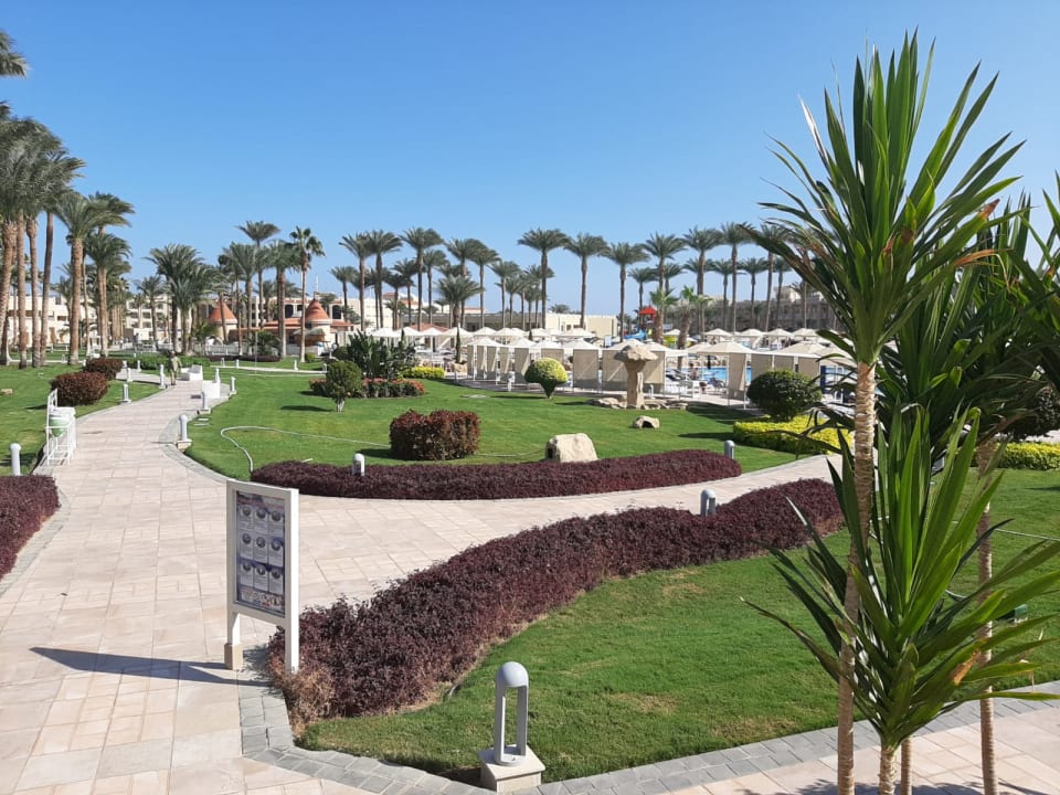 Gartenanlage Beach Albatros Resort