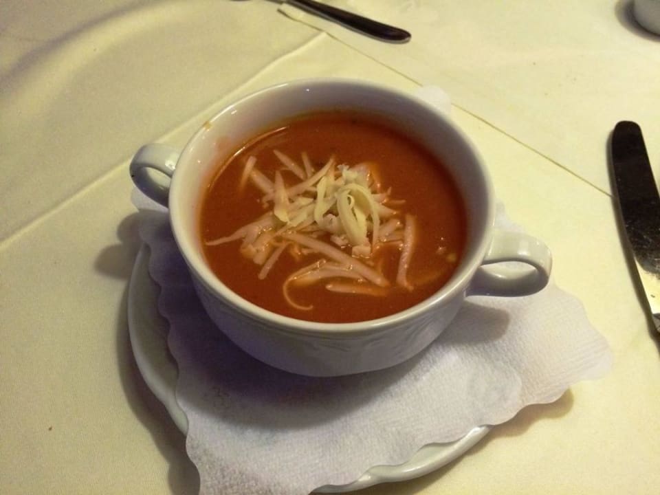 Tomatensuppe Berghotel Holzer