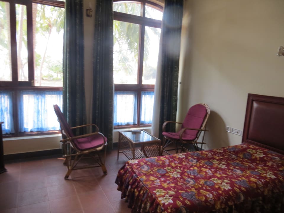 Gross und freundlich Hotel Rajah Island Resort