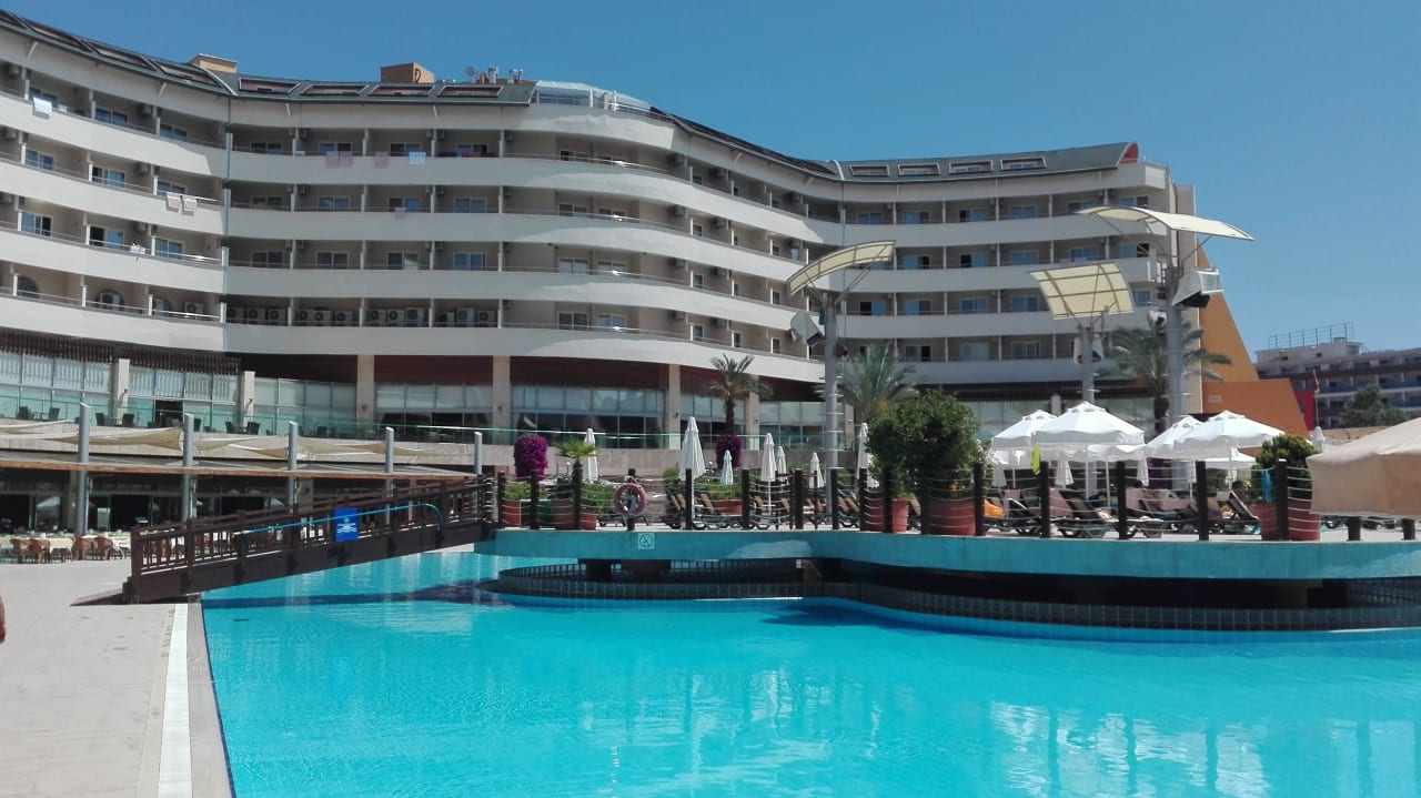 Haupthaus mit Restaurant Alaiye Resort & Spa