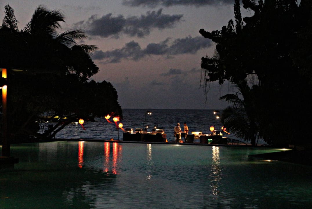 Dinner am Strand Adaaran Select Meedhupparu Island Resort - Premium All Inclusive