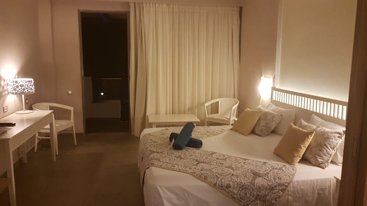 Zimmer alltoura Club Hotel Porto Angeli Beach Resort