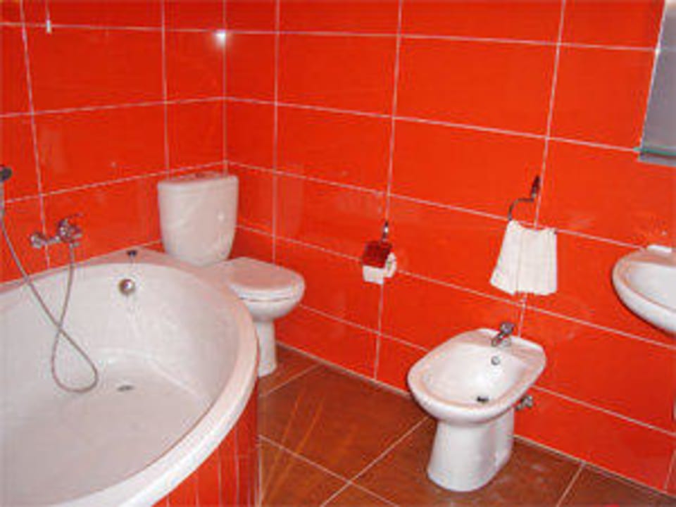 Bathroom Hotel Residencial Monte Carlo