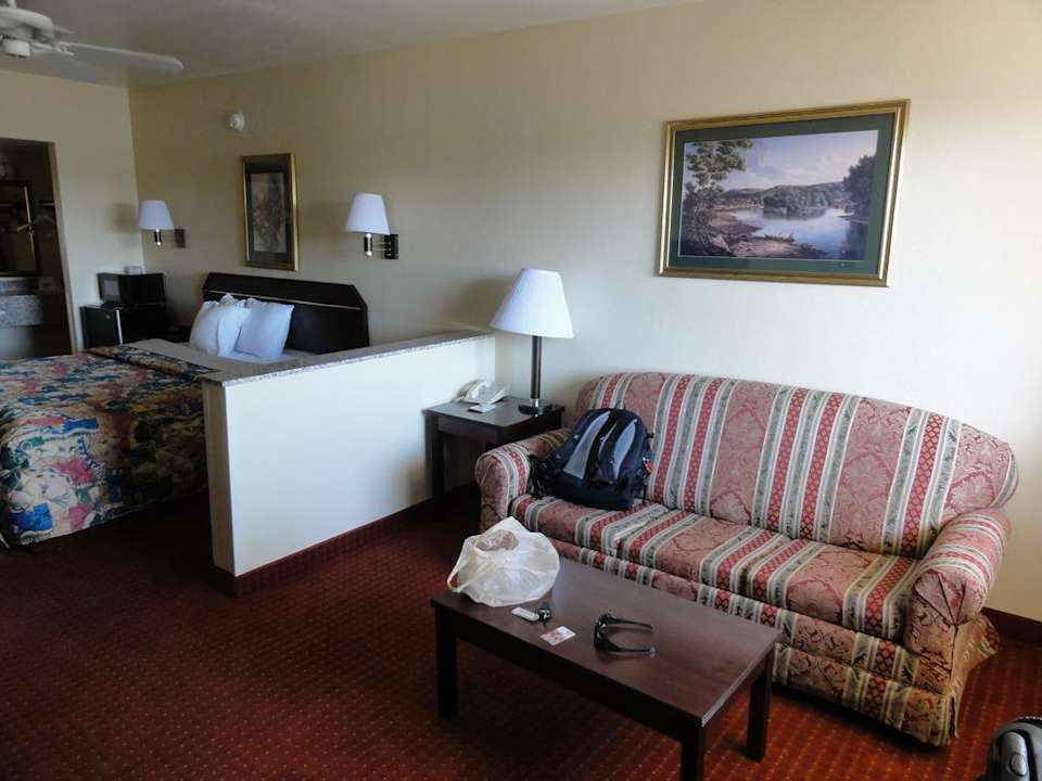 Zimmer Days Inn & Suites Mesa