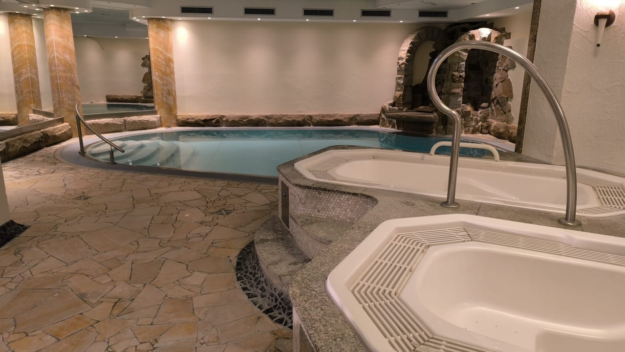 Pool Ringhotel Landhotel Buller