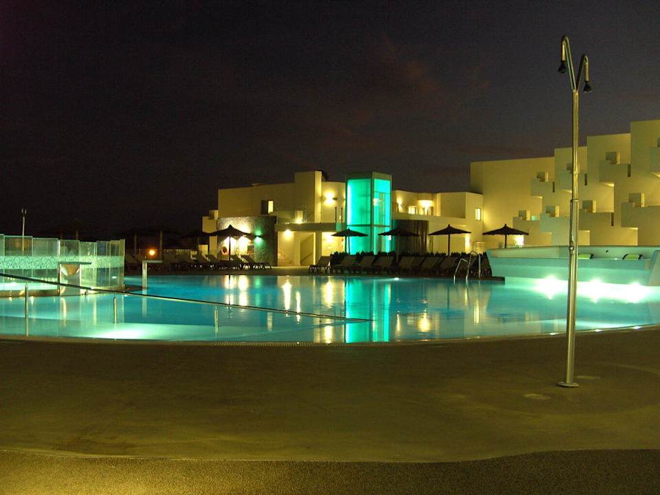 Pool HD Beach Resort