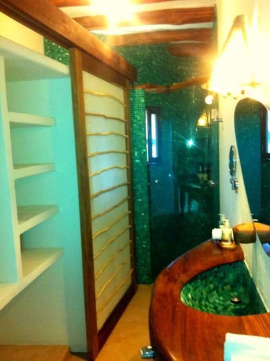 Badezimmer mit Regendusche Hotel Villas Flamingos