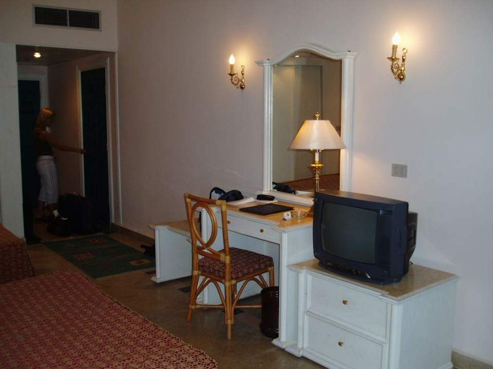 Fernseher&Schreibtisch Moreno Horizon Spa & Resort