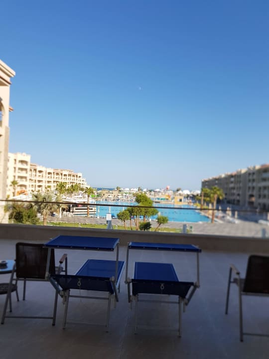 Terasse der Juniorsuite Pickalbatros White Beach Resort - Hurghada