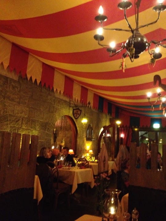 Restaurant Castillo Hotel Castillo Alcazar Europa-Park