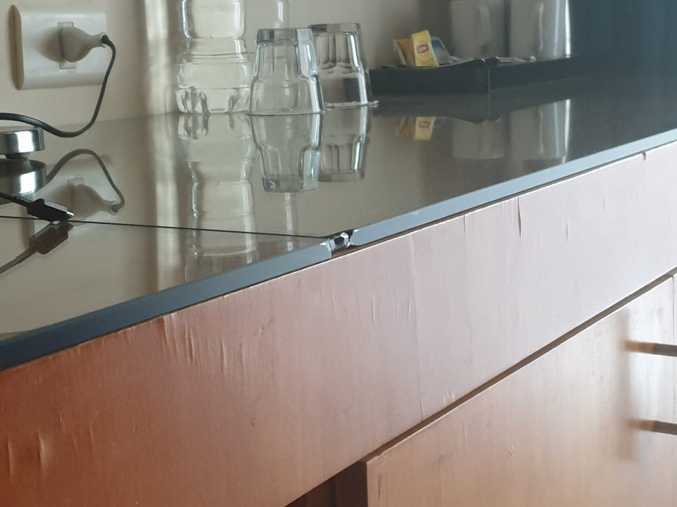 Zimmer Parrotel Beach Resort