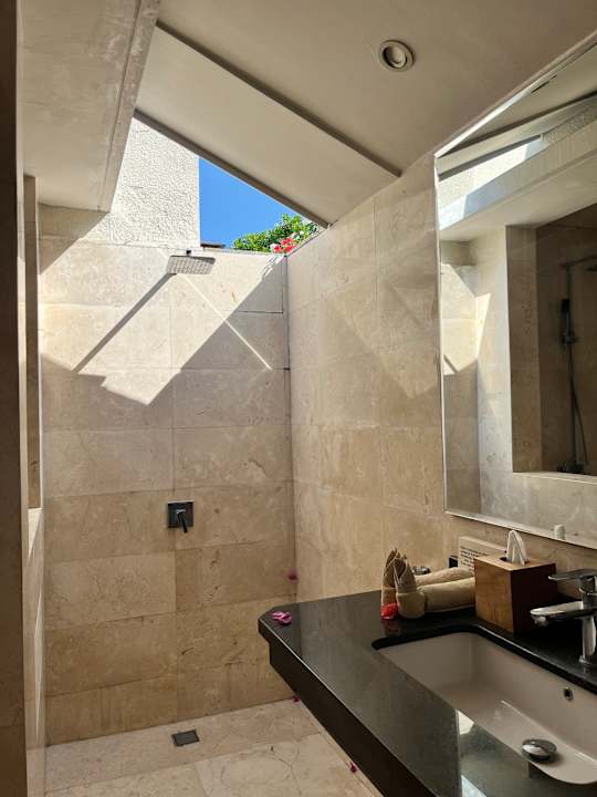 Zimmer Kokomo Resort Gili Gede