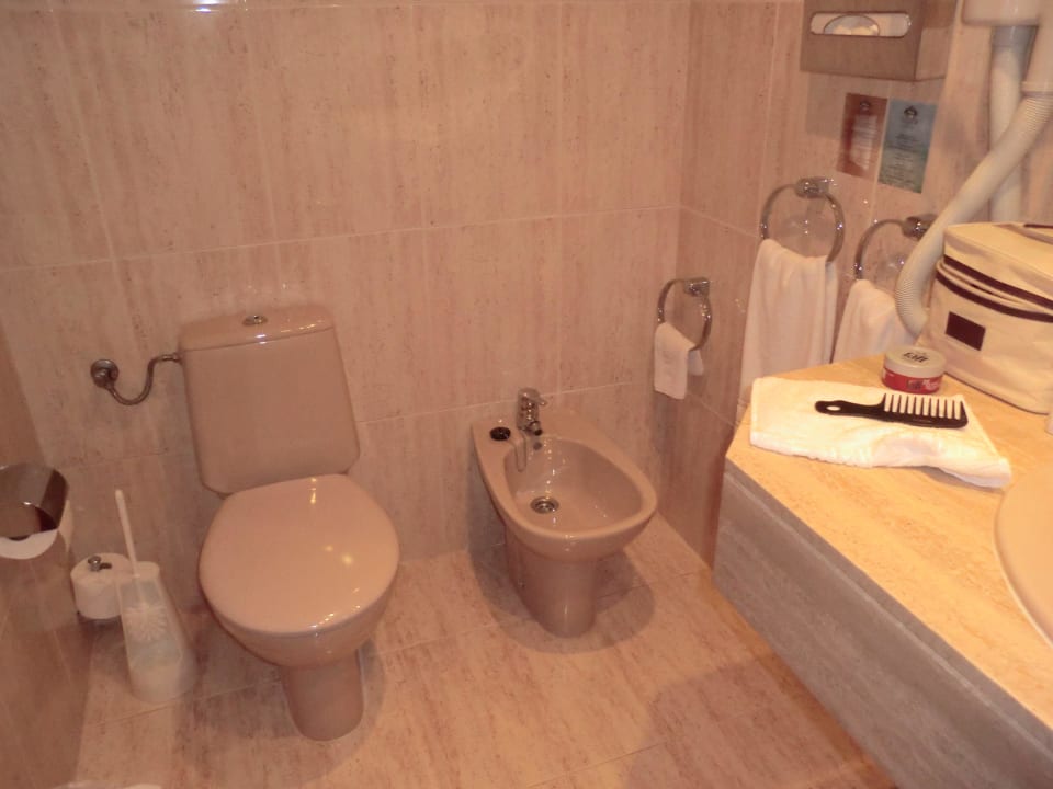Badezimmer Illa d´Or Hotel & Club Apartamentos