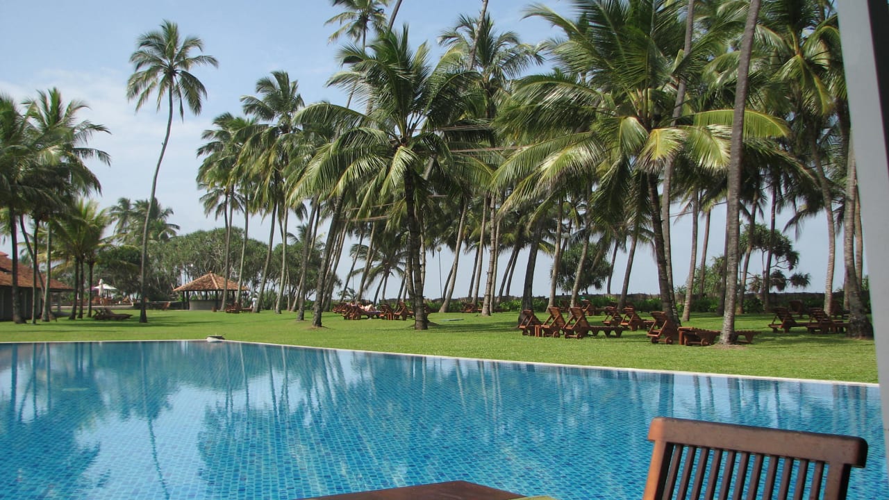 Pool vom Frühstück aus Thaala Bentota